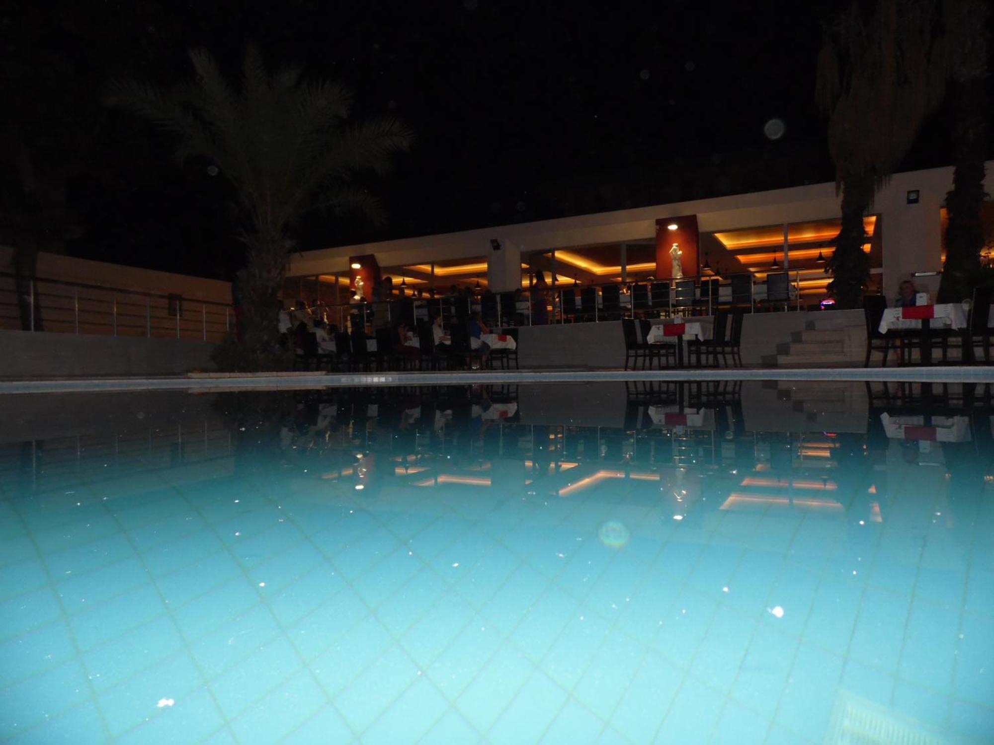 Winecity Hotel Demre Buitenkant foto
