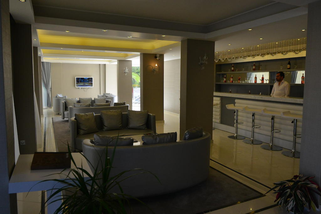 Winecity Hotel Demre Buitenkant foto