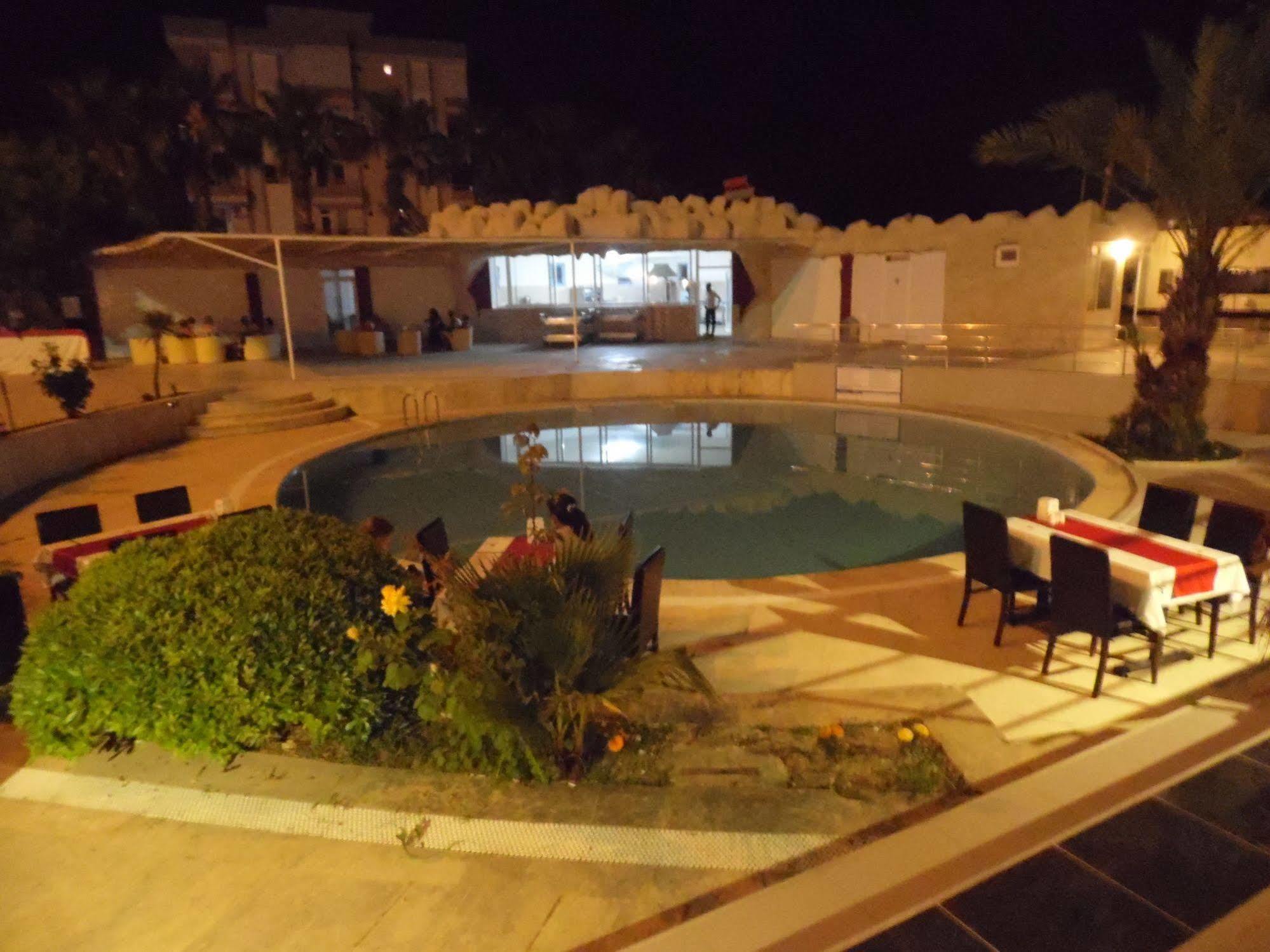 Winecity Hotel Demre Buitenkant foto
