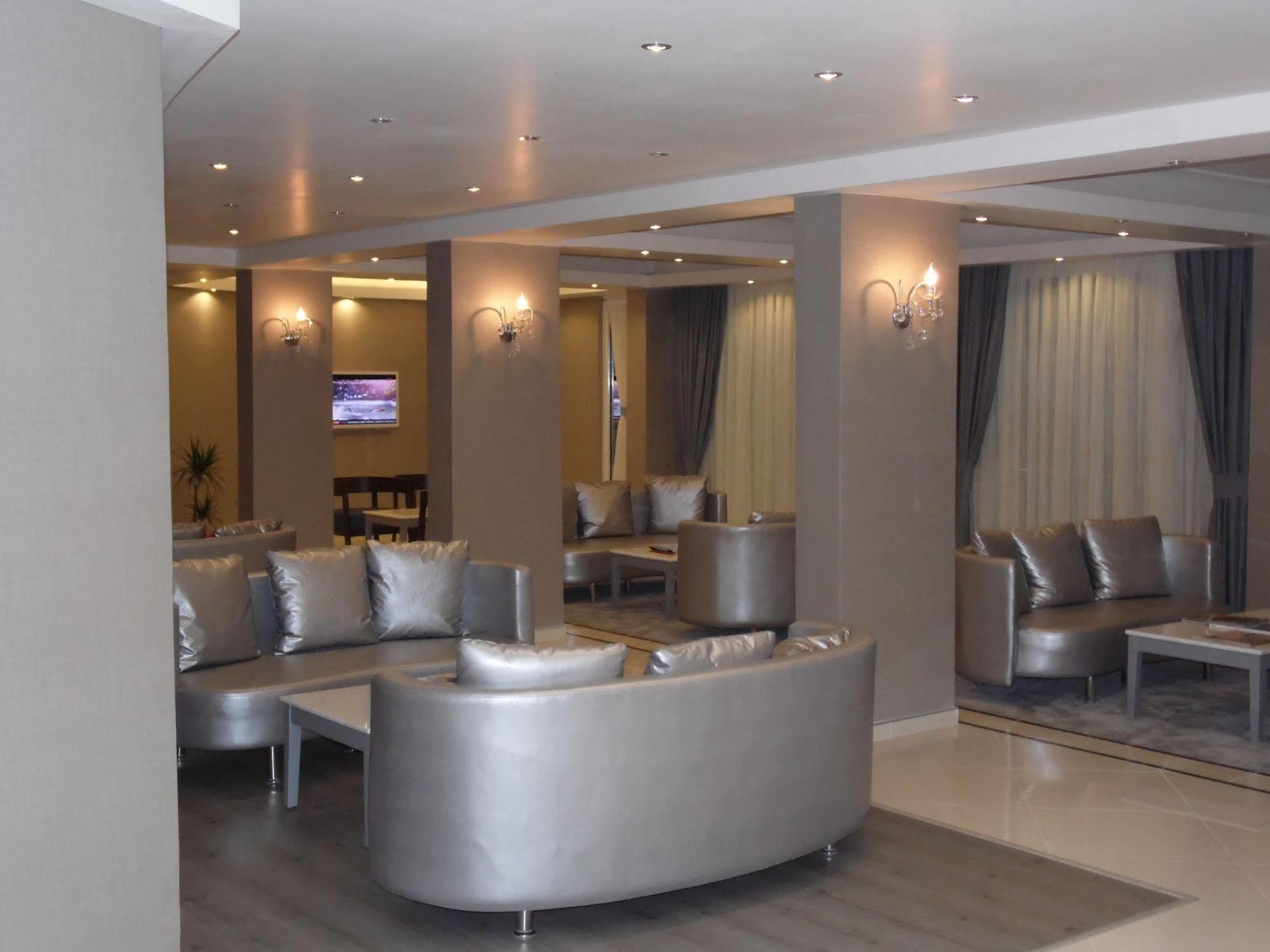 Winecity Hotel Demre Buitenkant foto